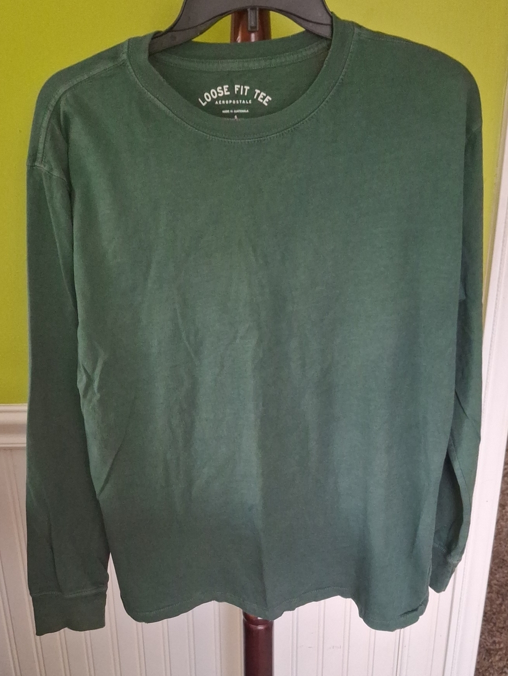 Aeropostale Men's Loose Fit Long Sleeve Tee Green